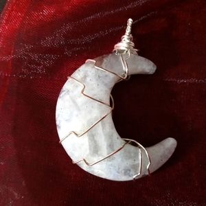 MOONSTONE MOON NECKLACE